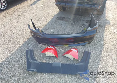 2011 Ford Fusion Se z USA, uszkodzony, nr VIN 3FAHP0HA7BR200085